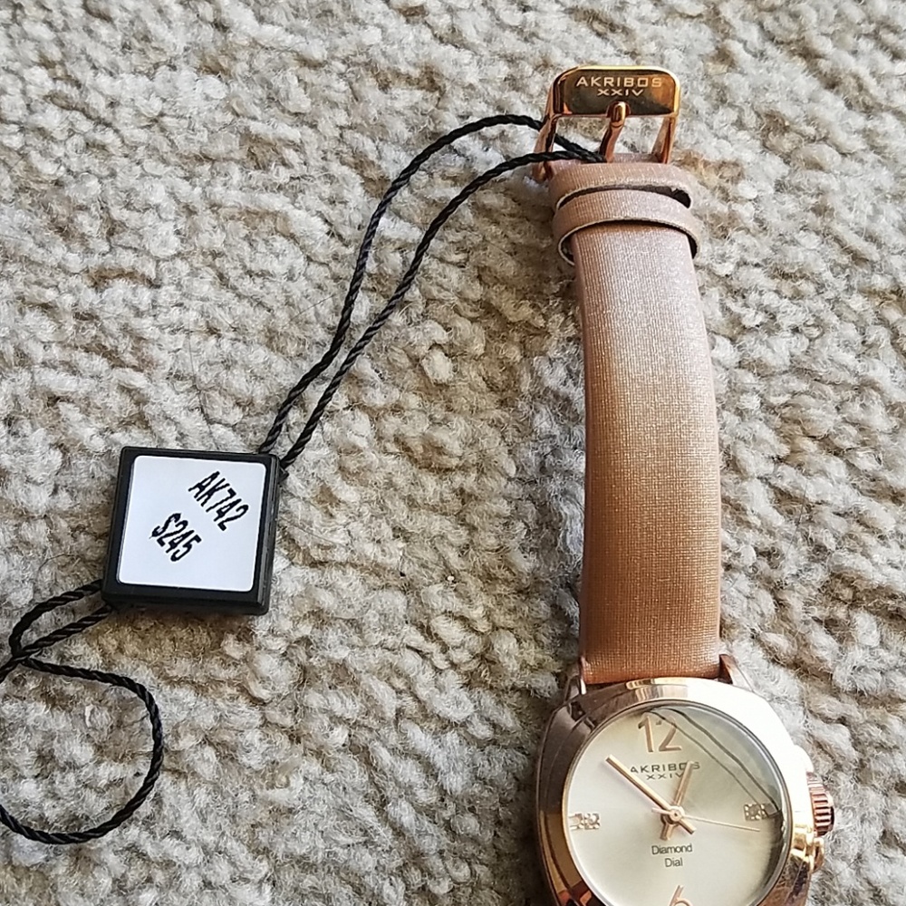 Watch - Picture 3 of 3